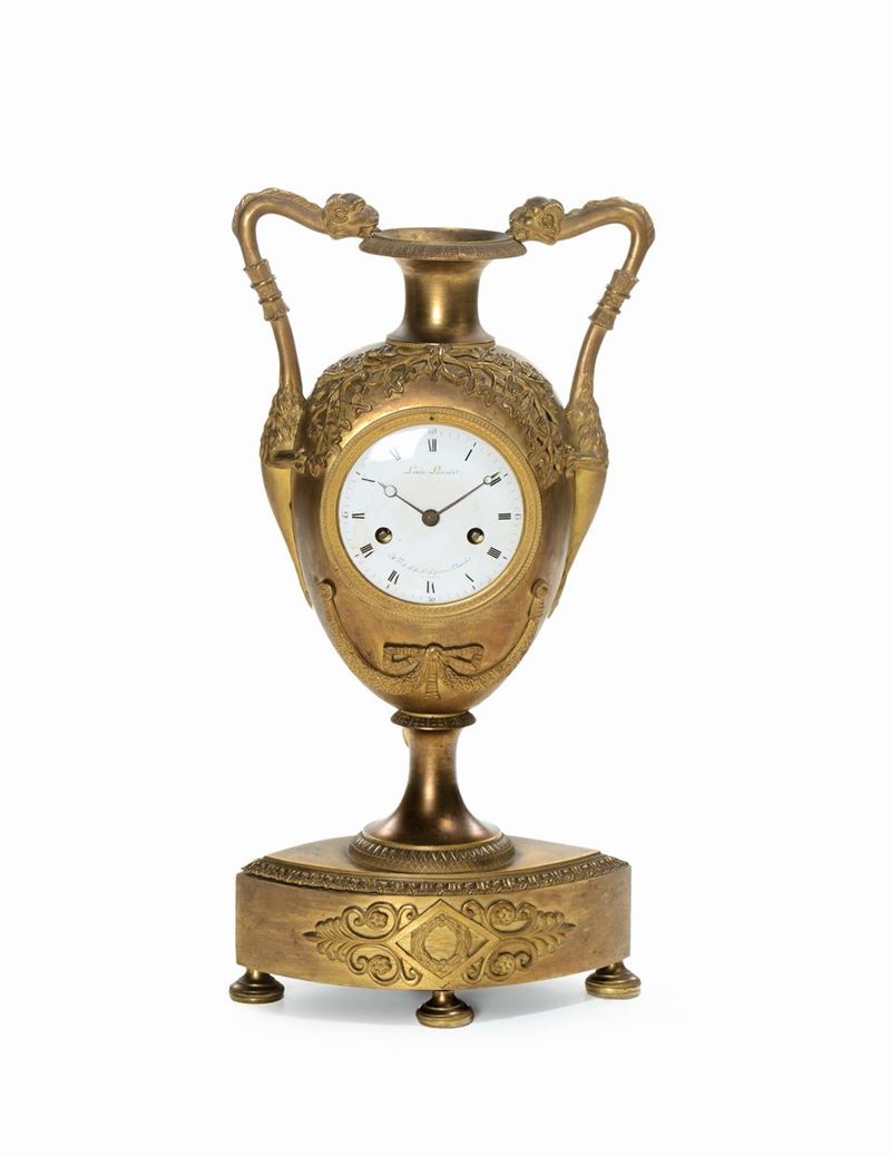 Orologio Carlo X in bronzo dorato, quadrante smaltato a firma Louis Lucroix, XIX secolo  - Auction Furnishings from the mansions of the Ercole Marelli heirs and other property - Cambi Casa d'Aste