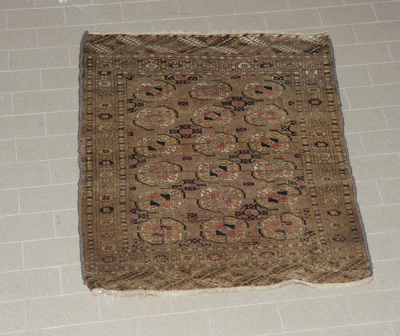 Tappeto turkmeno XX secolo  - Asta Asta a Tempo 1-2015 - Cambi Casa d'Aste