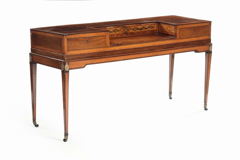 Scrivania lastronata in satinwood in stile Adams, Inghilterra XX secolo  - Auction Furnishings from the mansions of the Ercole Marelli heirs and other property - Cambi Casa d'Aste