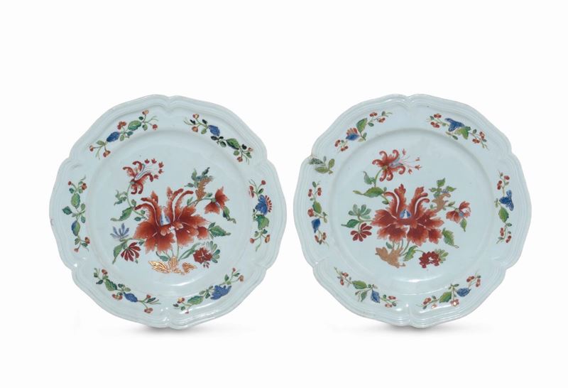 Due piatti Doccia. Manifattura Ginori, 1750-1760 circa  - Asta Maioliche e Porcellane da Collezione - Cambi Casa d'Aste