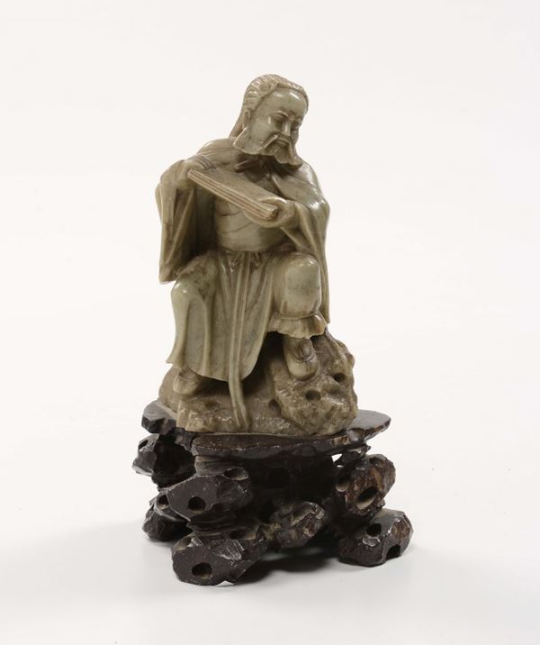 Scultura di saggio seduto in saponaria, Cina