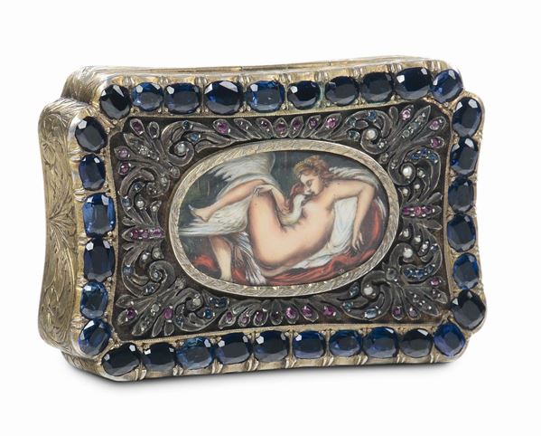 Tabacchiera in argento dorato, zaffiri, perle naturali e granati. Manifattura italiana, Sicilia (?) XIX secolo
