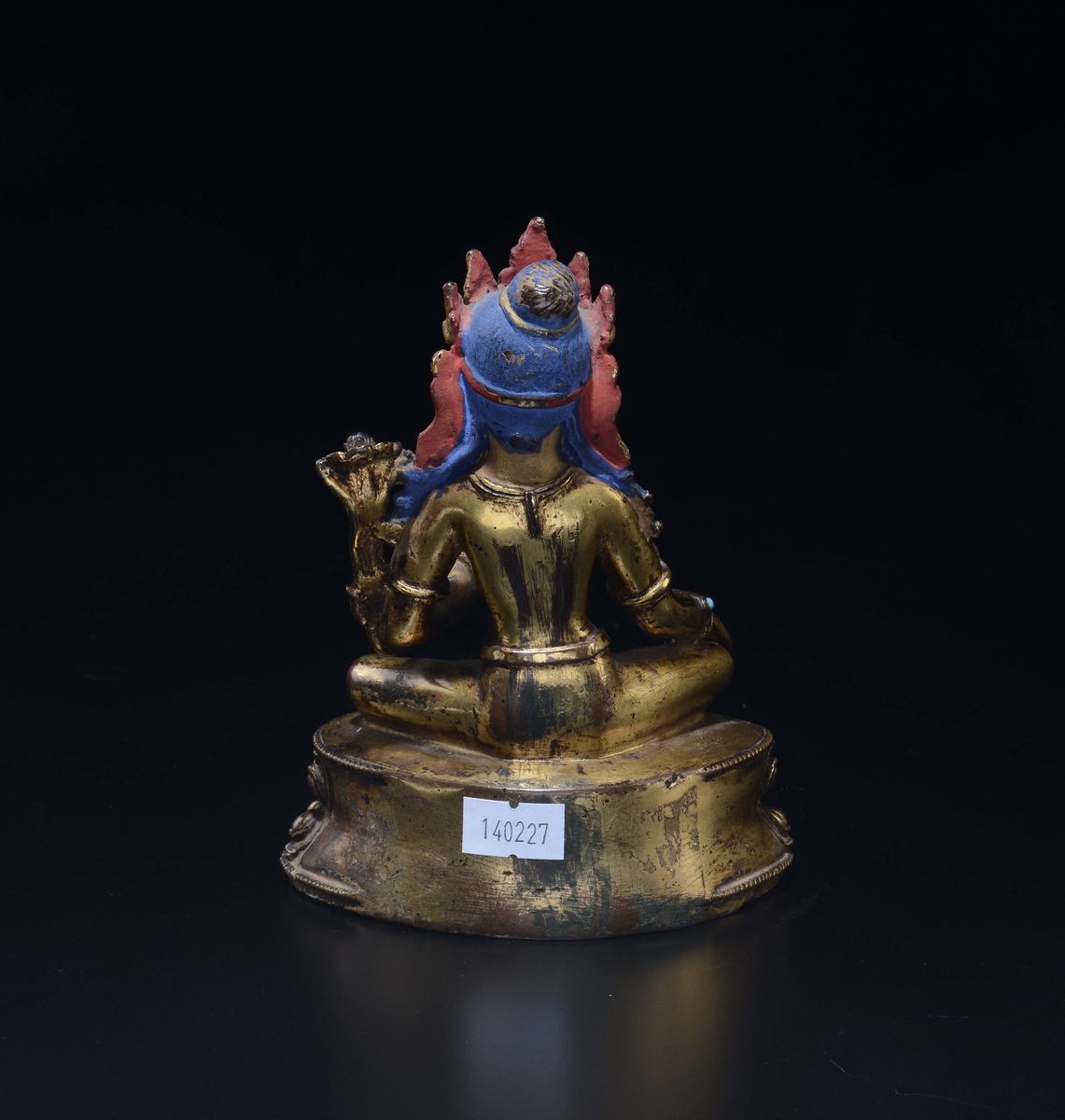 Figura di Prajnaparamita in Bronzo Dorato Seduta su Doppio Fiore di Loto, Tibet, XVI Secolo