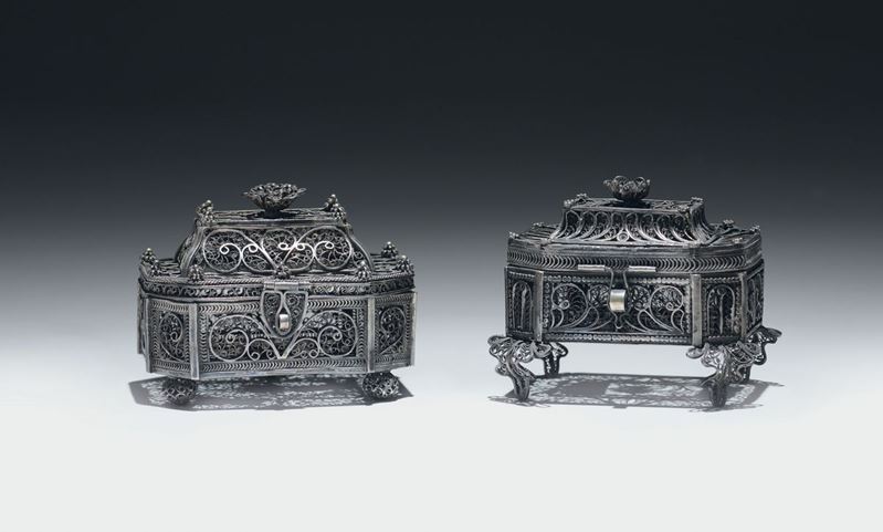 Due cofanetti in filigrana d'argento. Arte ebraica (?) XVIII secolo  - Auction Italian and European Silver Collection - Cambi Casa d'Aste