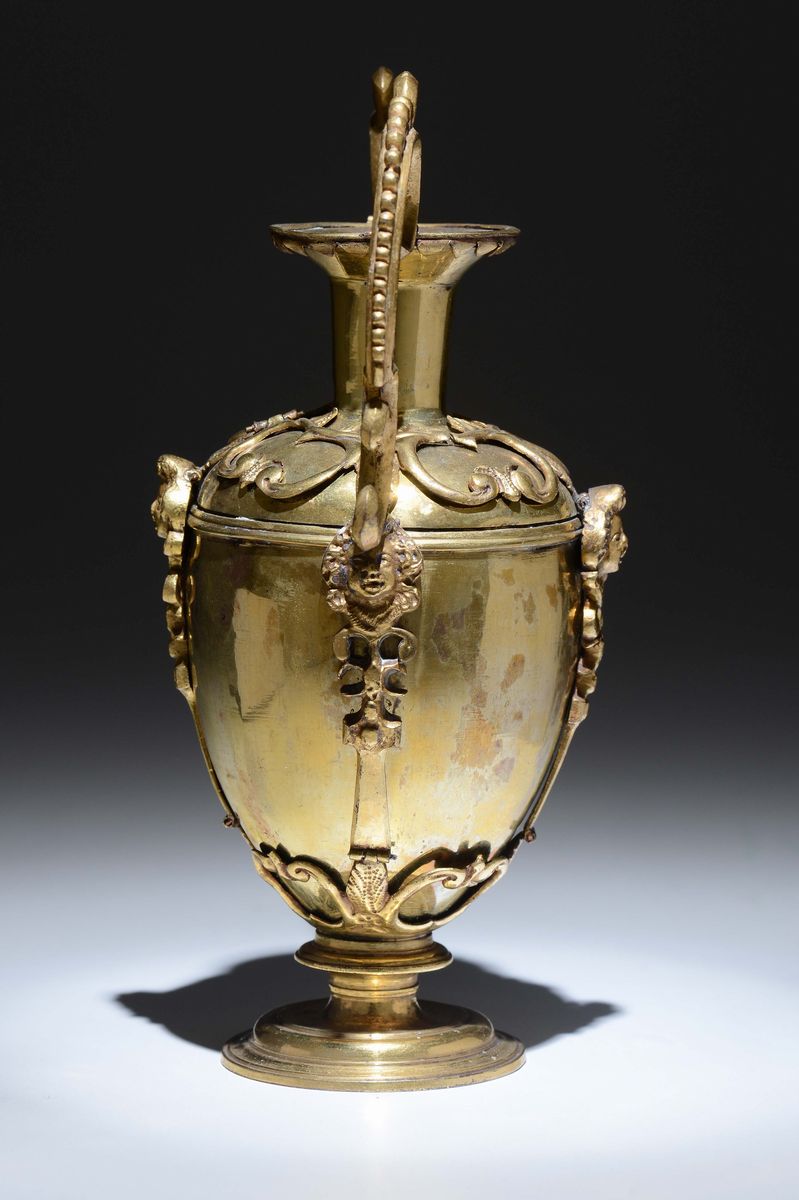 Raro Vaso Portapalme a Forma di Anfora con Struttura a Cerniere in Bronzo e Rame Dorato. Firenze ...