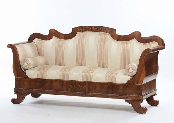 Diavano tre posti lastronato ed intarsiato, XIX secolo