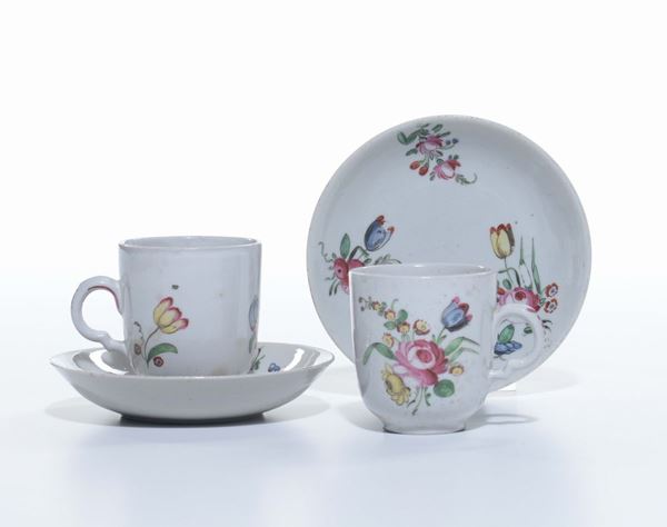 Due tazzine in porcellana Ginori, XVIII secolo