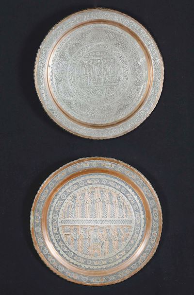 Due Piatti in Metallo Sbalzato, Persia, XIX Secolo