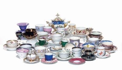Collezione di Tazzine in Porcellana