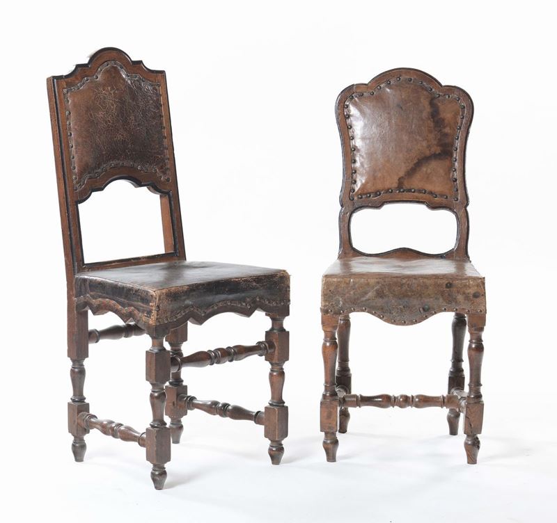 Due sedie a rocchetto diverse  - Asta Arredi dalle dimore degli eredi Ercole Marelli e altre provenienze - Cambi Casa d'Aste