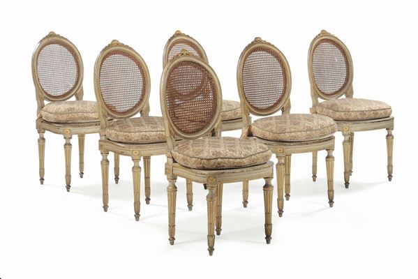 Sei sedie in legno intagliato, laccato e dorato, XVIII secolo