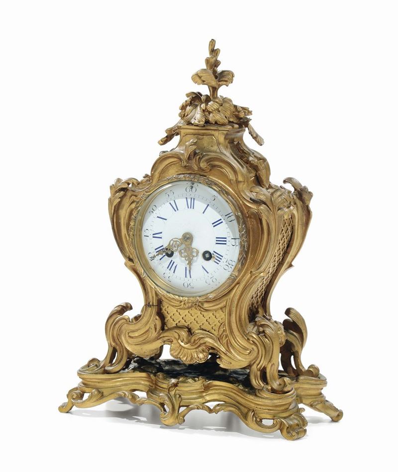 Pendola in bronzo dorato, XIX secolo  - Auction Furnishings from the mansions of the Ercole Marelli heirs and other property - Cambi Casa d'Aste
