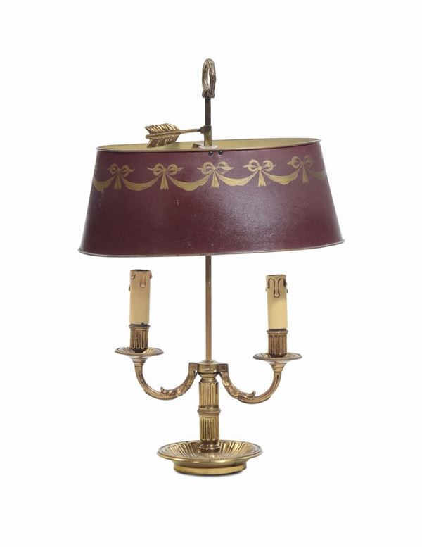 Lampada da tavolo in bronzo dorato a due luci, XIX secolo