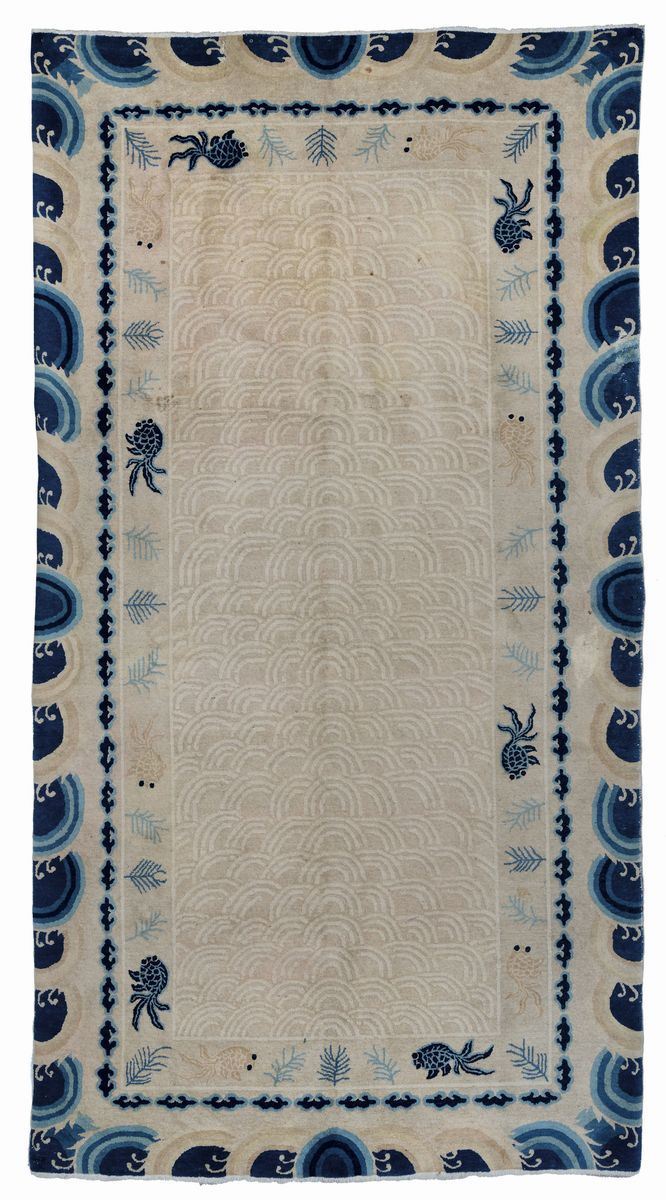 A China rug, late 19th century. Cm 289x154  - Auction Important Artworks and Furnitures - Cambi Casa d'Aste