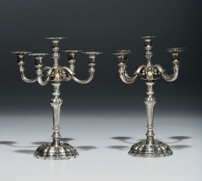 Coppia di Candelabri in Argento a Cinque Luci