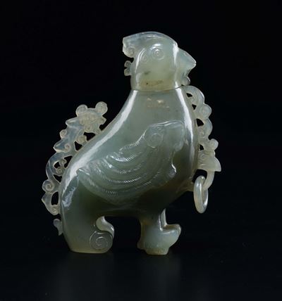 Scultura in Giada Raffigurante Volatile