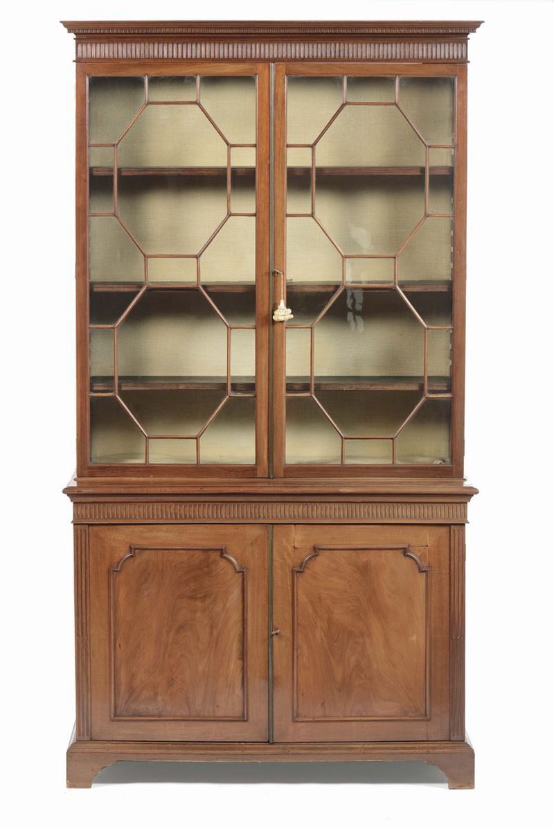 Bookcase a due corpi, Inghilterra XIX secolo  - Asta Arredi dalle dimore degli eredi Ercole Marelli e altre provenienze - Cambi Casa d'Aste