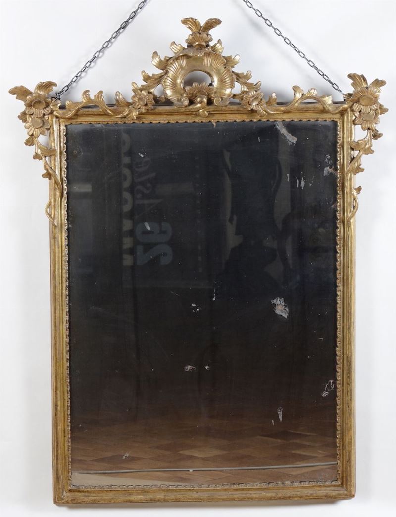 Specchiera in legno intagliato e dorato, XVIII-XIX secolo  - Asta Arredi dalle dimore degli eredi Ercole Marelli e altre provenienze - Cambi Casa d'Aste