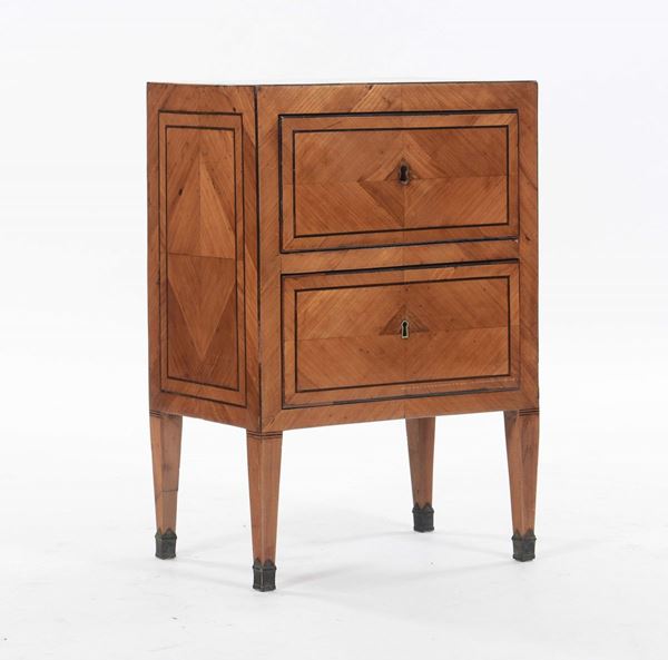 Comodino lastronato a due cassetti, XIX secolo