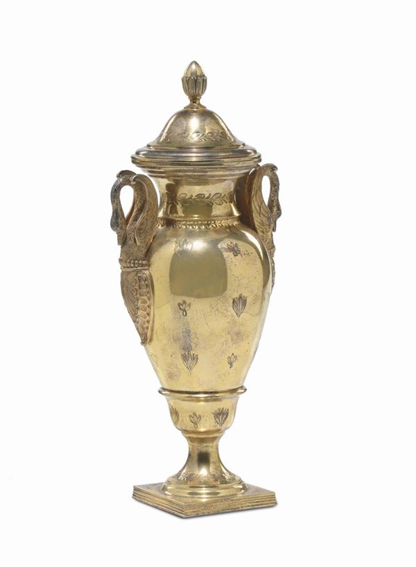 Vaso in argento vermeille, stile Impero, XX secolo