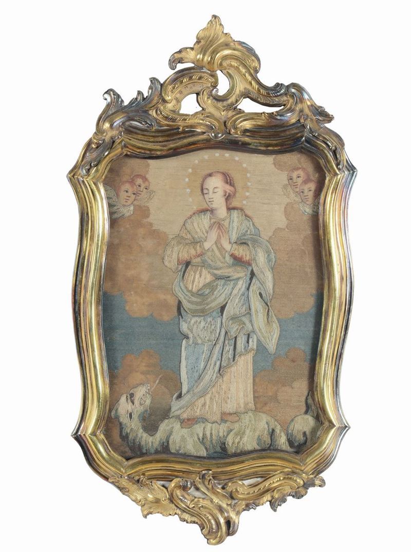 Tessuto antico ricamato con raffigurazione di Santa Marta, XVII secolo  - Asta Arredi dalle dimore degli eredi Ercole Marelli e altre provenienze - Cambi Casa d'Aste