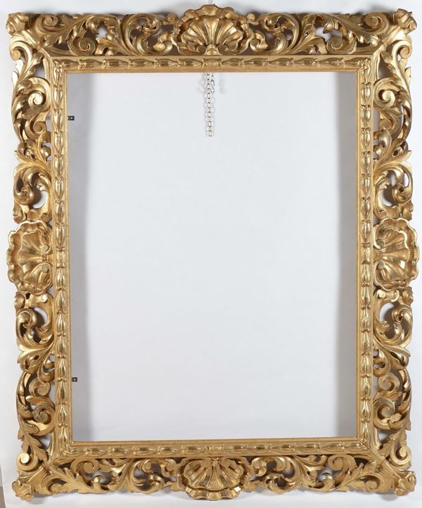 Due grandi cornici in stile, XX ecolo