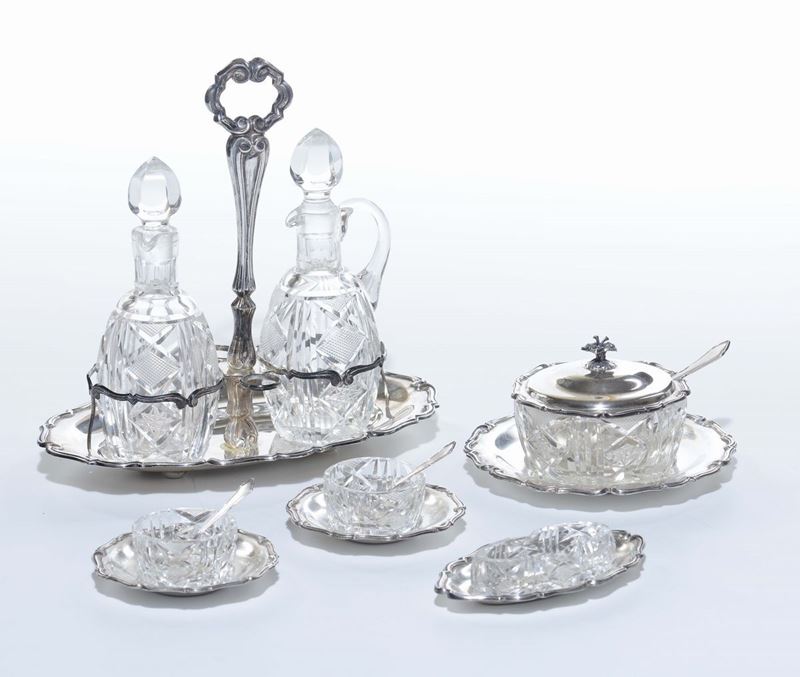 Set da tavolo in argento e cristsllo  - Auction Furnishings from the mansions of the Ercole Marelli heirs and other property - Cambi Casa d'Aste