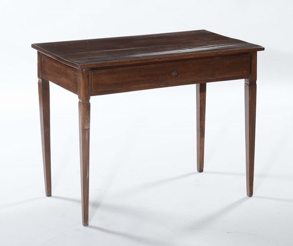 Tavolino ad un cassetto, XX secolo