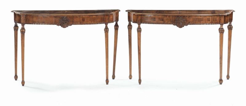 Coppia di consoline lastronate ed intagliate, XVIII secolo  - Asta Arredi dalle dimore degli eredi Ercole Marelli e altre provenienze - Cambi Casa d'Aste