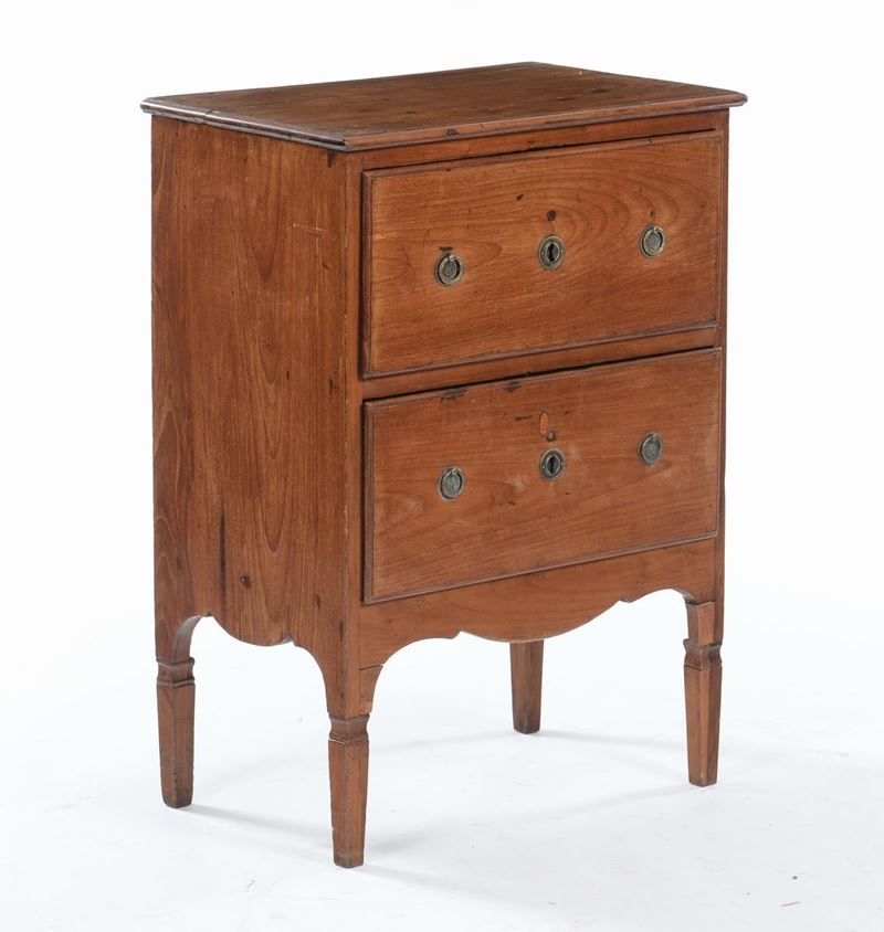 Comoncino a due cassetti, XIX secolo  - Asta Arredi dalle dimore degli eredi Ercole Marelli e altre provenienze - Cambi Casa d'Aste