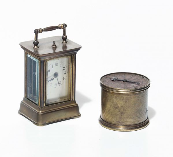 Lotto composto da orologio Tamburino, replica del '700, firmato Bouvier a Geneve e piccola officielle in bronzo dorato