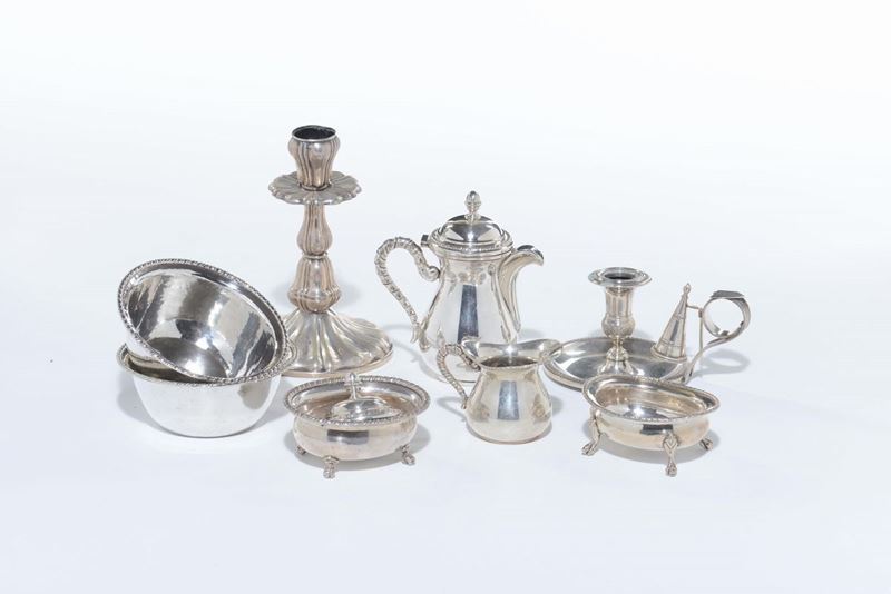 Lotto di oggetti in argento  - Asta Arredi dalle dimore degli eredi Ercole Marelli e altre provenienze - Cambi Casa d'Aste