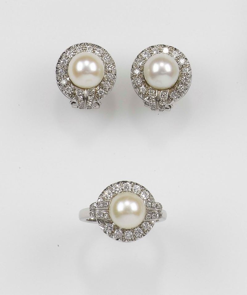 Parure composed of pearl and diamond earrings. Mounted in white gold 750/1000  - Auction Fine Jewels - Cambi Casa d'Aste