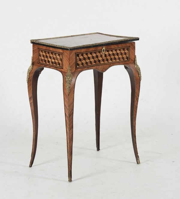 Tavolino da lavoro Napoleone III lastronato ed intarsiato, XIX secolo