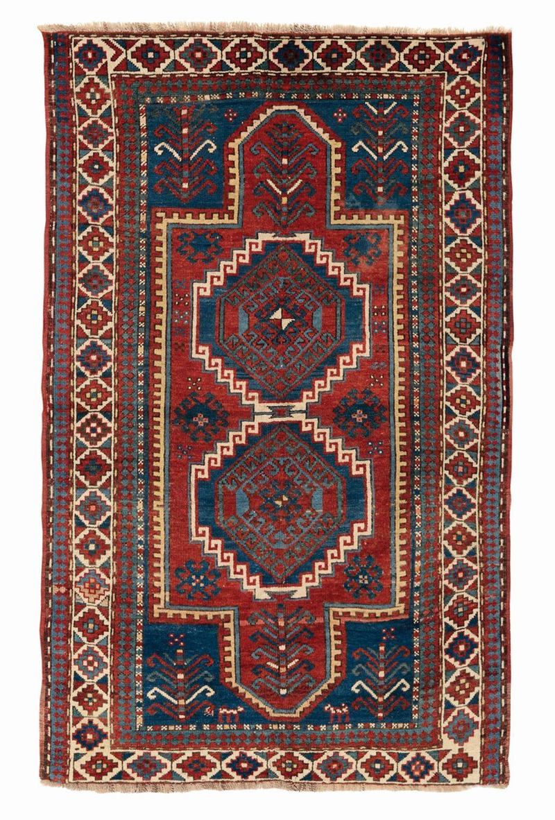 Tappeto caucasico Kasak, inizio XX secolo  - Auction Furnishings from the mansions of the Ercole Marelli heirs and other property - Cambi Casa d'Aste