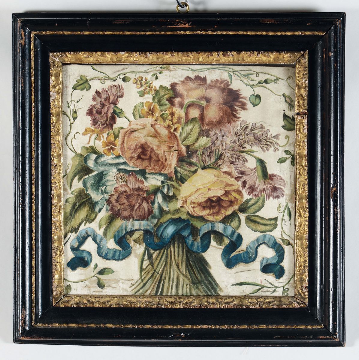 Quattro Dipinti su Seta Raffiguranti Mazzi di Fiori, XVIII Secolo