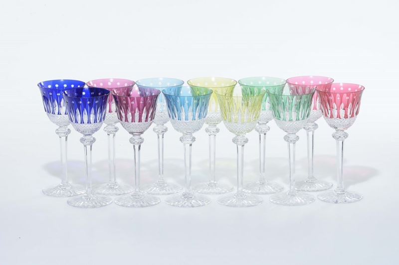 Lotto di bicchieri in vetro colorato  - Asta Arredi dalle dimore degli eredi Ercole Marelli e altre provenienze - Cambi Casa d'Aste