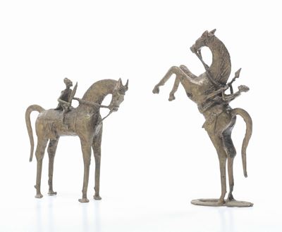 Due Sculture in Bronzo Raffiguranti Cavalieri, XX Ssecolo