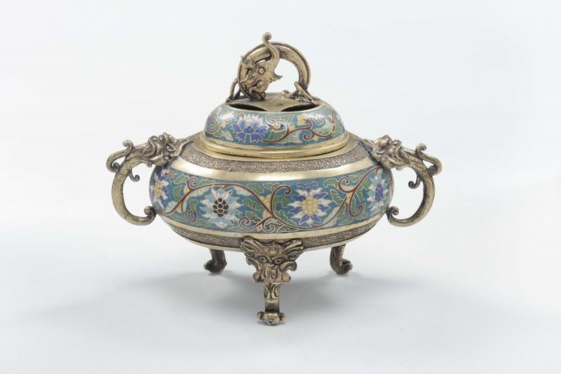 Bruciaprofumi in bronzo e smalti cloissonè  - Auction Furnishings from the mansions of the Ercole Marelli heirs and other property - Cambi Casa d'Aste