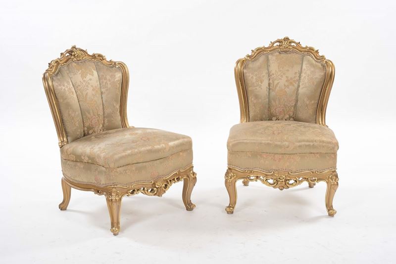 Coppia di poltrone da camino in legno dorato in stile  - Auction Furnishings from the mansions of the Ercole Marelli heirs and other property - Cambi Casa d'Aste