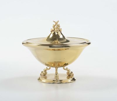 Coppa con Coperchio in Argento Dorato, XX Secolo