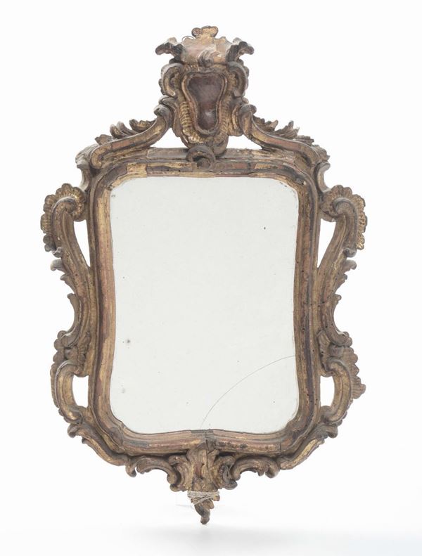 Specchierina in legno intagliato e dorato, XVIII secolo