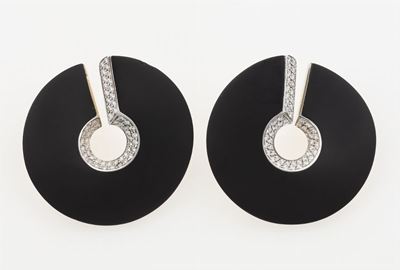 Vhernier. Orecchini Verso
