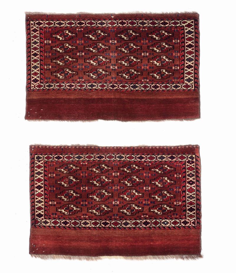 Coppia  di Chuval Yomut ultimo quarto XIX secolo  - Auction Furnishings from the mansions of the Ercole Marelli heirs and other property - Cambi Casa d'Aste