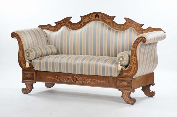 Divano Carlo X intarsiato, XIX secolo