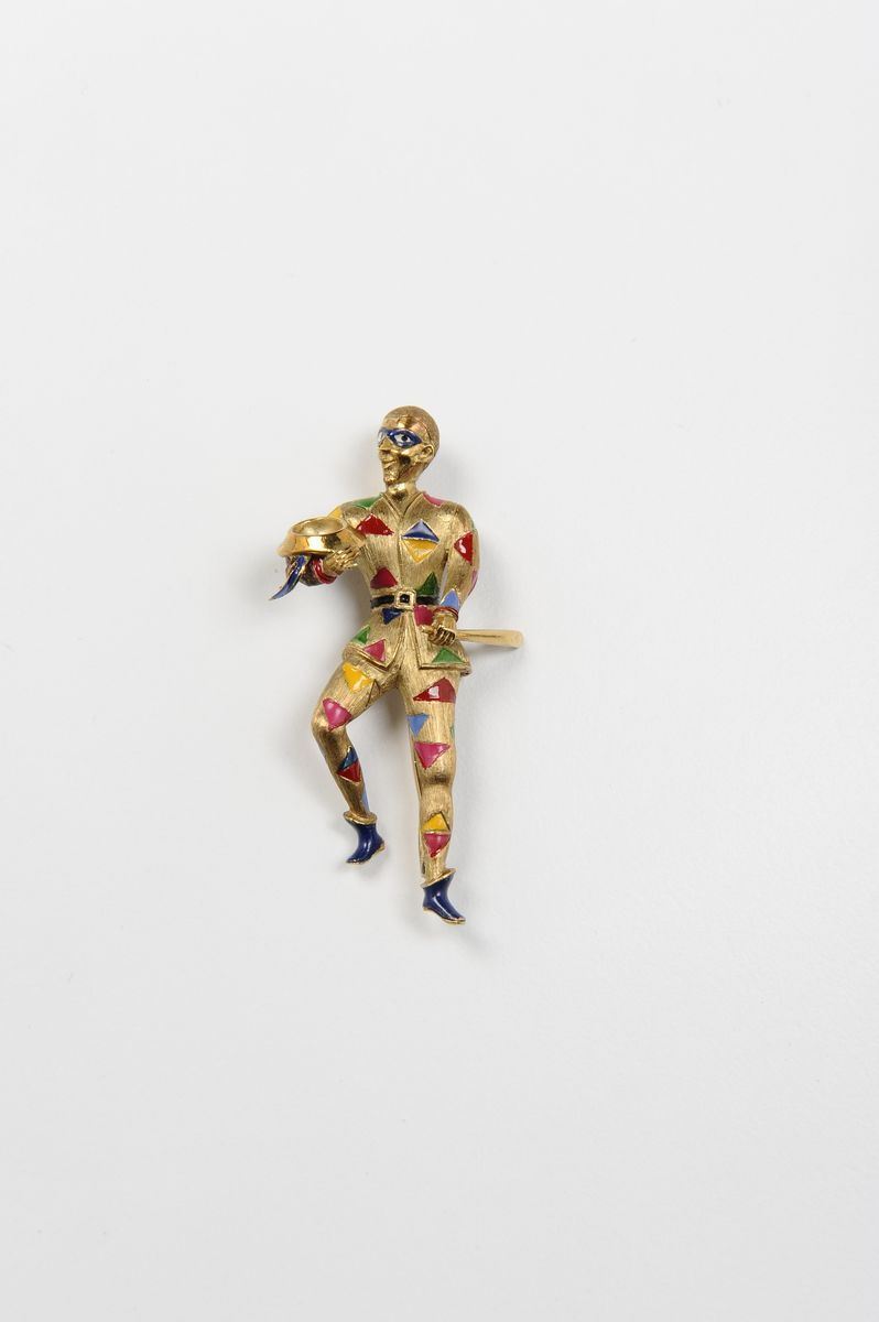 A Harlequinn enamel and gold brooch  - Auction Furnishings from the mansions of the Ercole Marelli heirs and other property - Cambi Casa d'Aste
