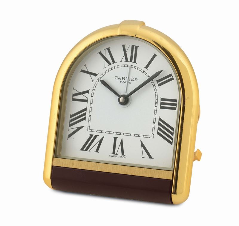Cartier,cassa No. 02008, orologio da tavolo,con funzione di sveglia,  al quarzo, in ottone dorato e smalto. Realizzata le 1990.  - Asta Orologi da Polso e da Tasca - Cambi Casa d'Aste