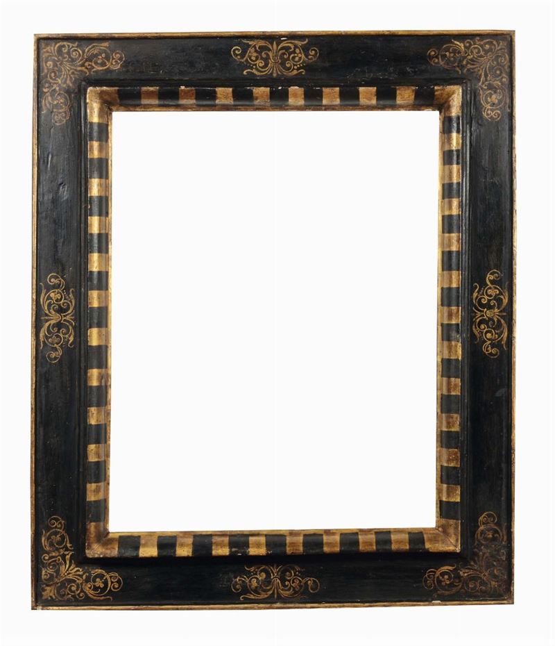 Cornice a cassetta liscia con angoli e centri dorati a racemi, Siena XVIII secolo  - Auction Fine Old Frames - Cambi Casa d'Aste