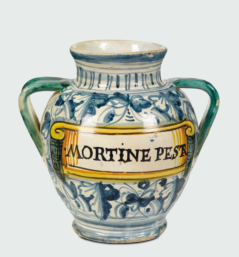 Orciolo biansato Montelupo, prima metà del XVII secolo  - Asta Maioliche e Porcellane da Collezione - Cambi Casa d'Aste