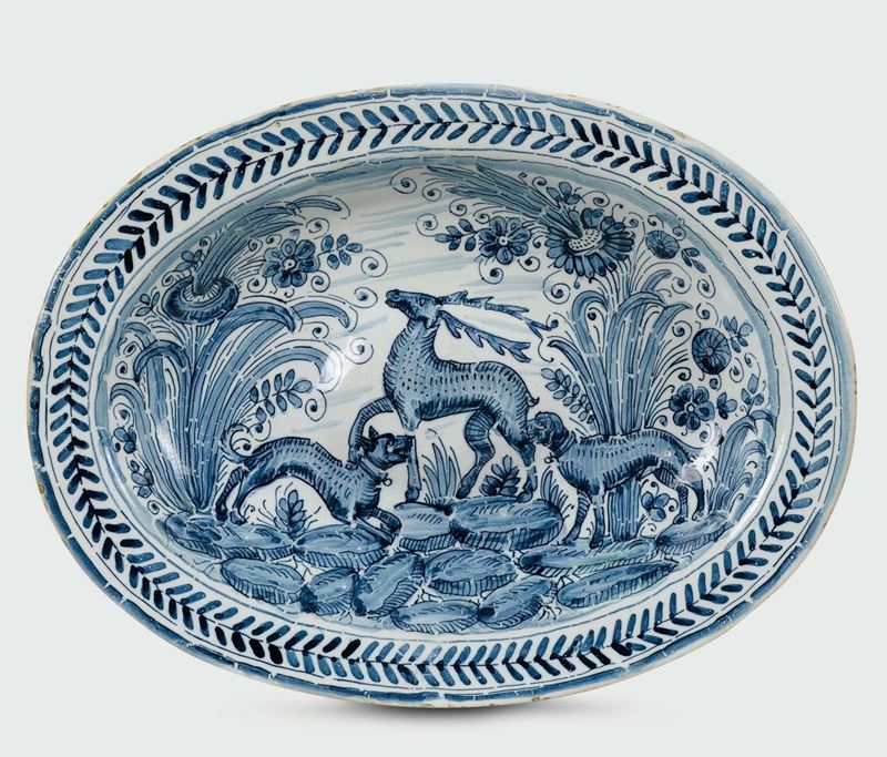 Vassoio ovale Deruta, seconda metà del XVII secolo  - Asta Maioliche e Porcellane da Collezione - Cambi Casa d'Aste